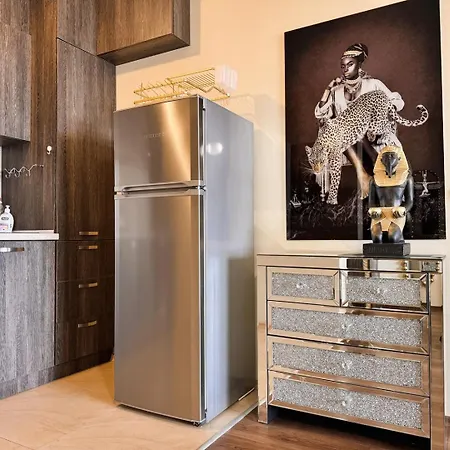 Elegant 1br With Sea Panorama - Argisht Palace Апартаменти