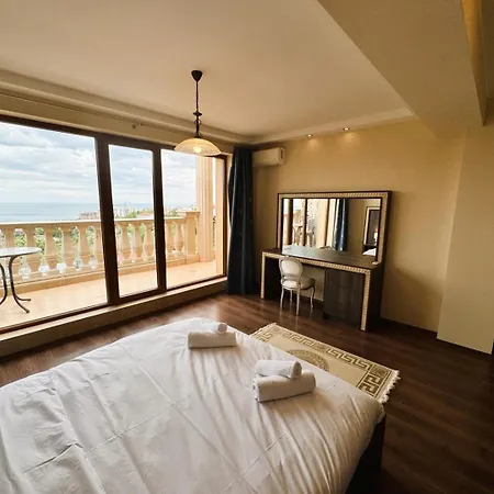 Апартаменти Elegant 1br With Sea Panorama - Argisht Palace