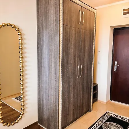 Elegant 1br With Sea Panorama - Argisht Palace Warna